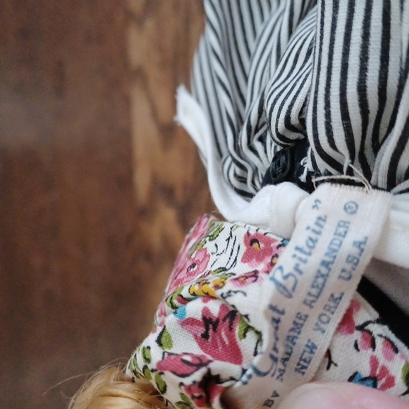 Mme Alexander Great Britain doll - Picture 6 of 7